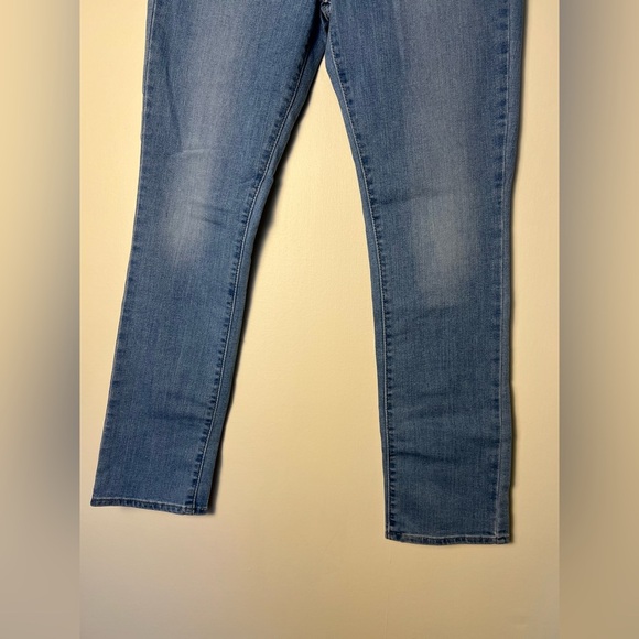 Signature Levis Strauss Womens Pants Mid Rise Straight Blue Jeans Denim 6M-W28 - Picture 9 of 16